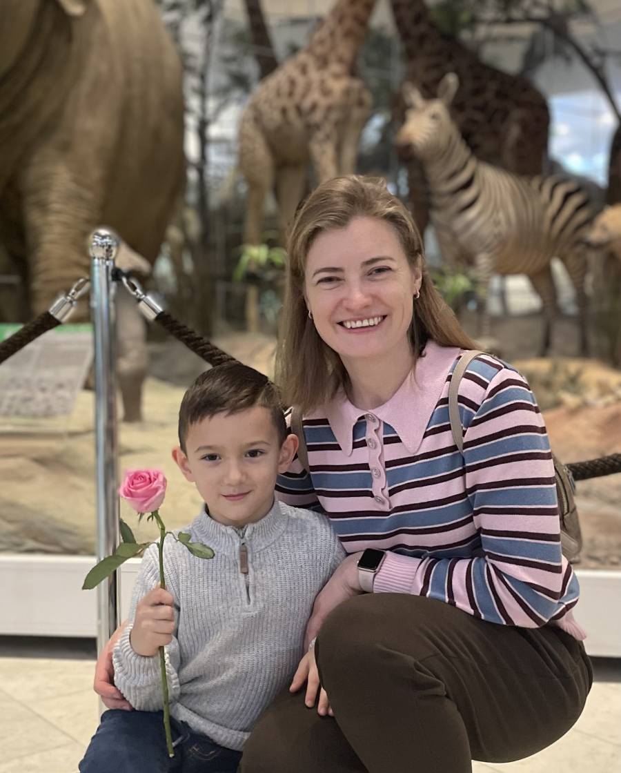 C Днём матери!